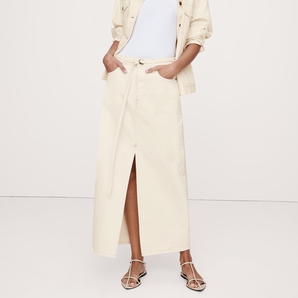 Banana Republic Cream Jean Jacket - Picture 8 of 8